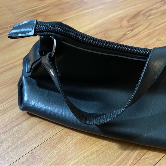 Global Exchange Fair Trade Black Rubber Handbag - Picture 4 of 16